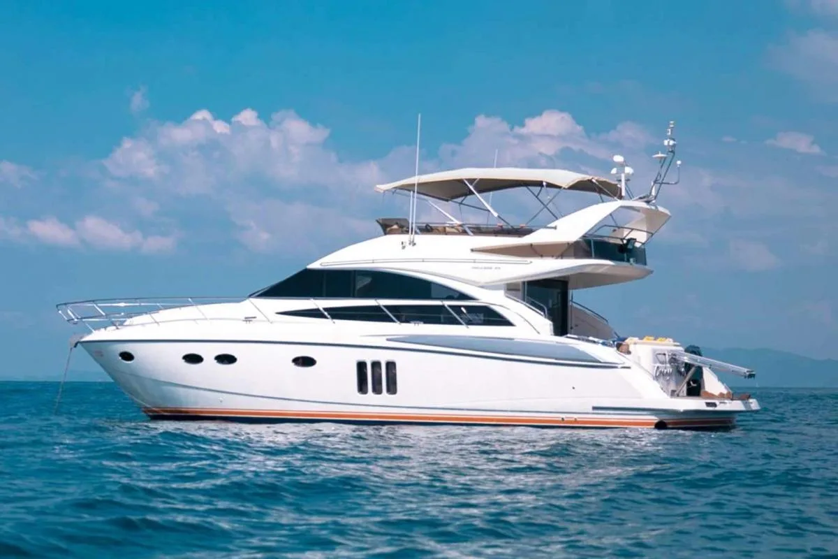 Nong Som — 54ft Princess Yacht Motor Yacht Charter Phuket