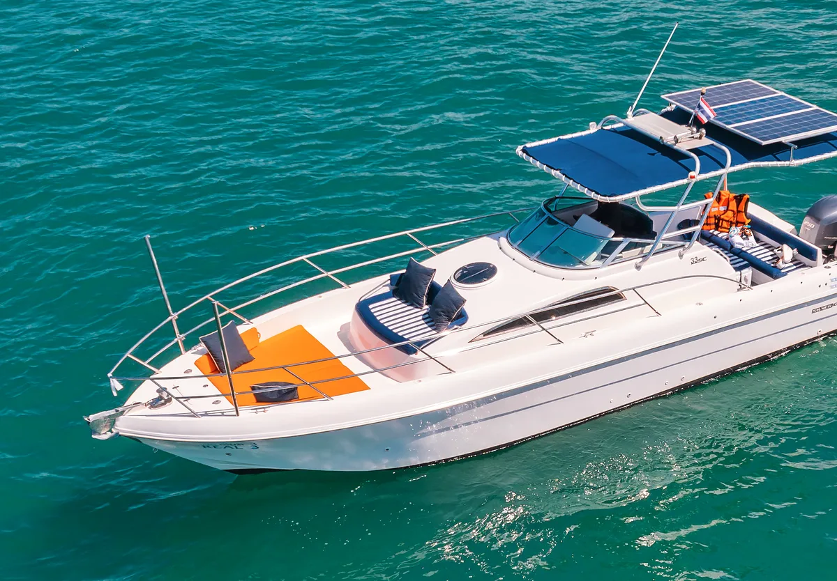 Silver Arrow — 33ft Gulf Craft Dubai Motor Yacht Charter Phuket