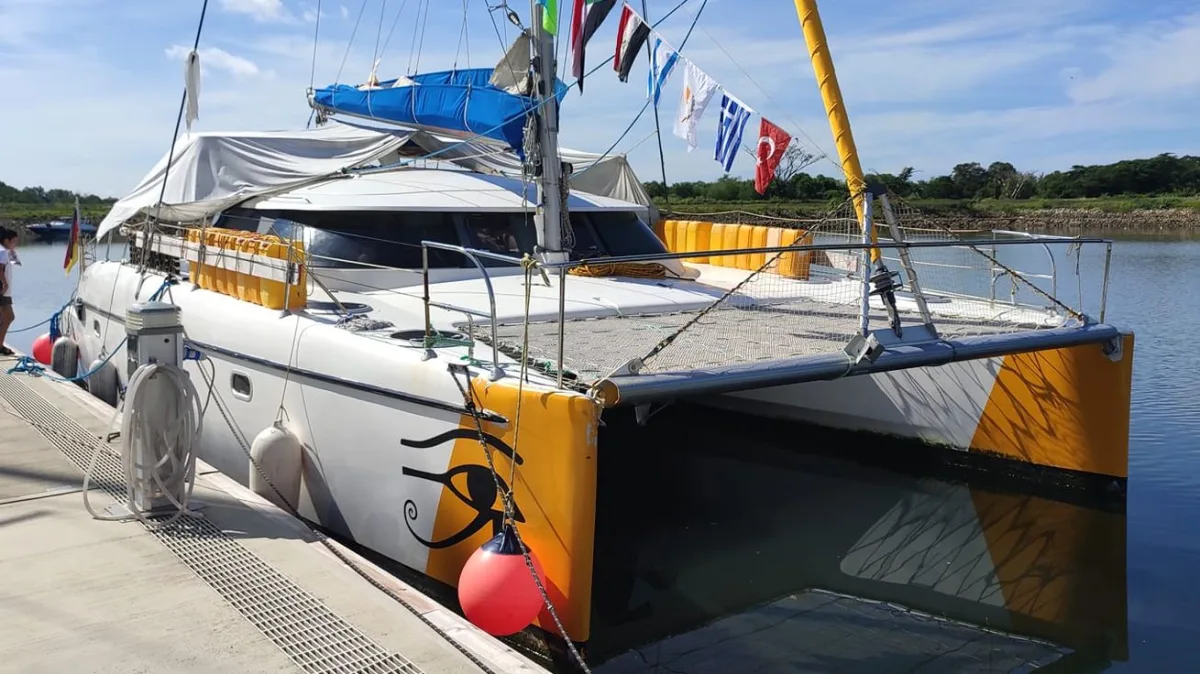 Parrot — 40ft Fountaine Pajot Segelkatamaran Charter Krabi
